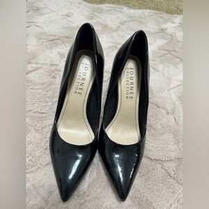 Journee Collection Glossy Black Heels